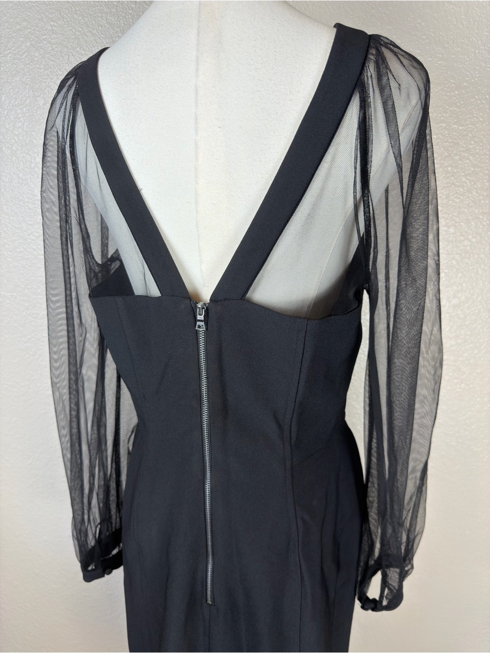 NWOT Maggy London Black Sheer Mesh Yoke Long Sleeve Sheath Dress, size 10 - Picture 8 of 11